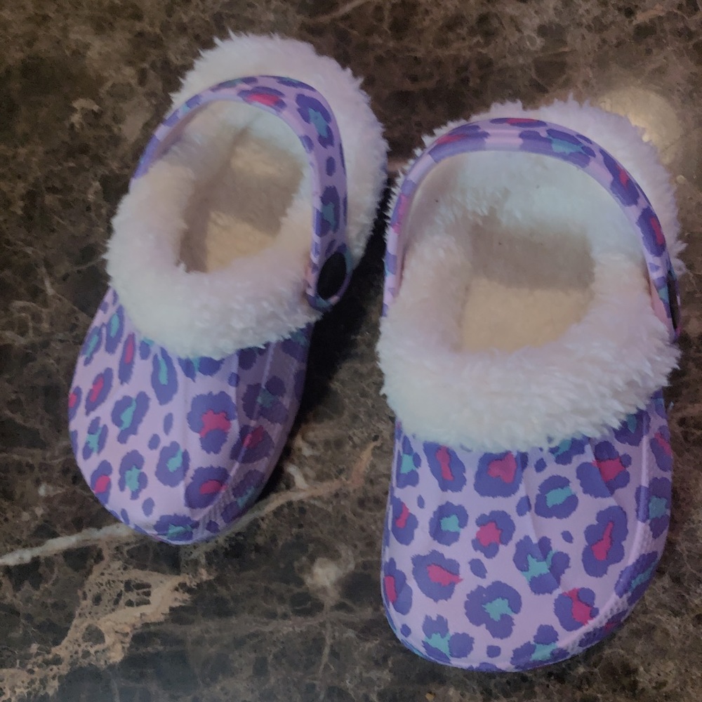Purple & PInk Crocs ( Crocs like item / not Crocs brand)